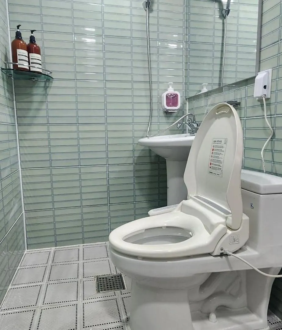 Apartmán Hongdae Yeondral Park, Z3, 7 Minutes From Hongik Univ Station Exit 5, Elevator Ok Soul